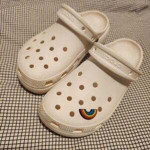 White crocs women's 8